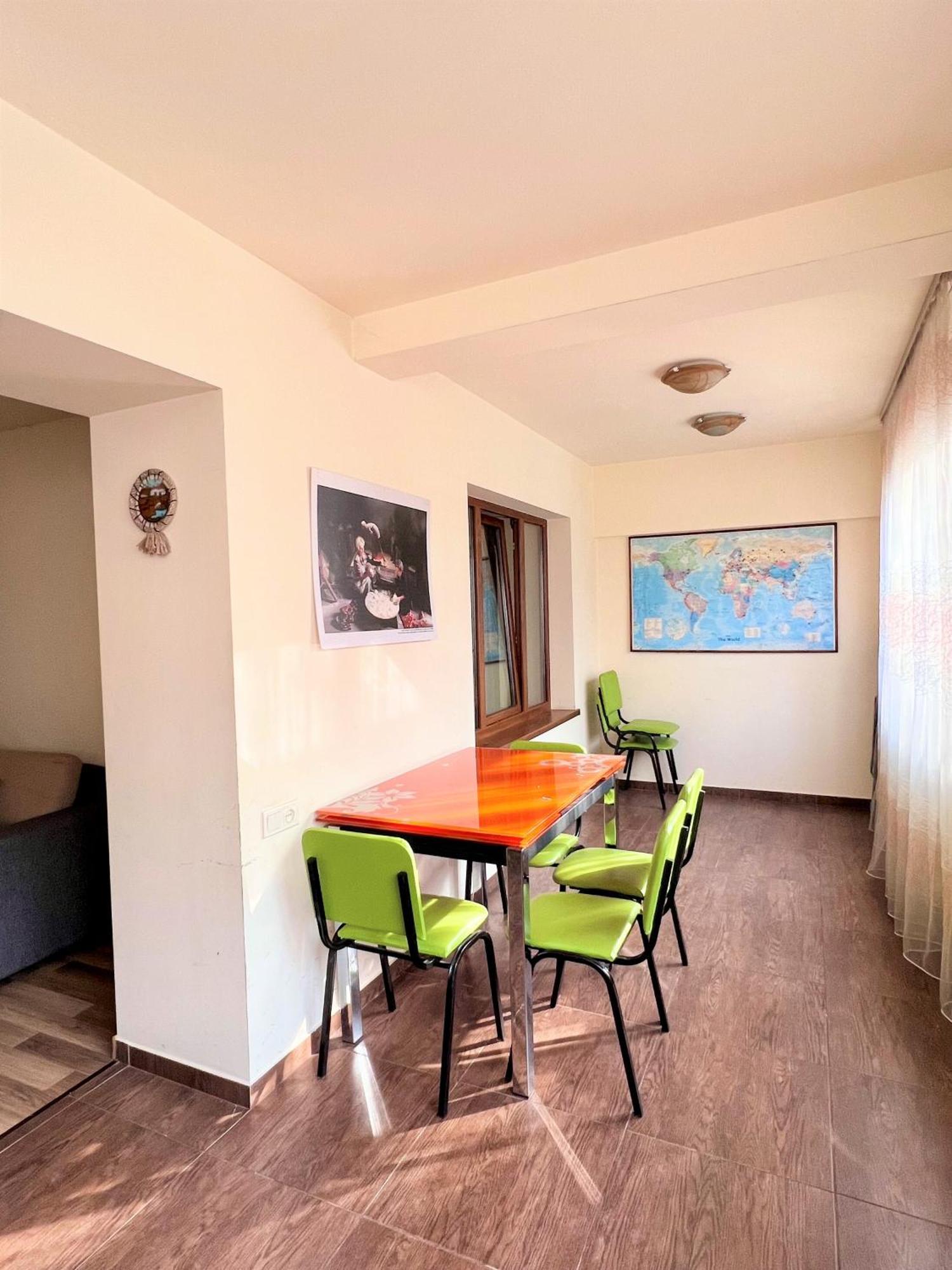 Vernisaj Apt At Republic Square & Ruben Tours Γιερεβάν Εξωτερικό φωτογραφία