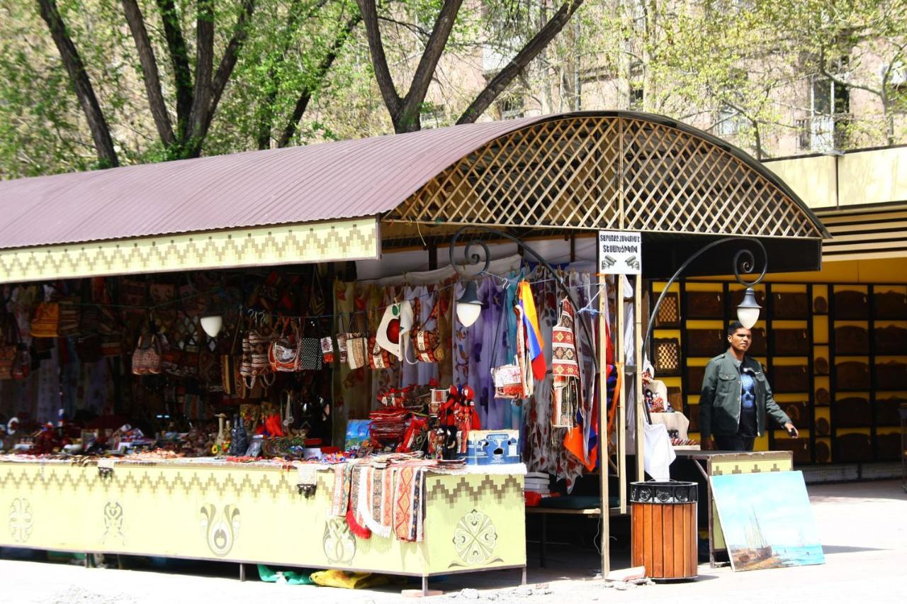 Vernisaj Apt At Republic Square & Ruben Tours Γιερεβάν Εξωτερικό φωτογραφία